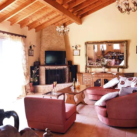 Villa Classical Anta *