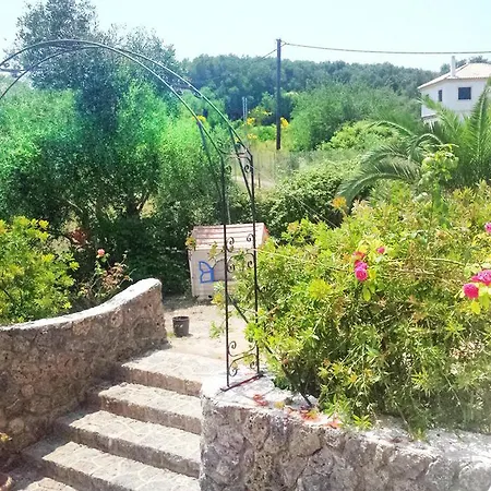 Classical Anta Villa Ágios Ioánnis
