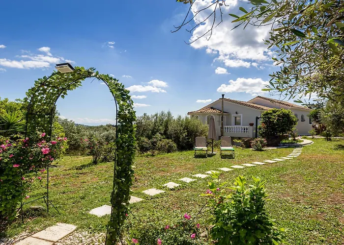 Villa Classical Anta Ágios Ioánnis