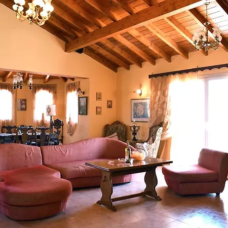 Villa Classical Anta *