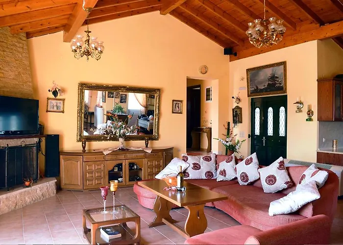 Villa Classical Anta Ágios Ioánnis