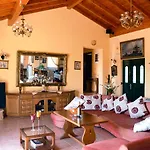 Villa Classical Anta Ágios Ioánnis