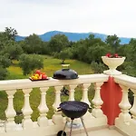 Classical Anta Villa
